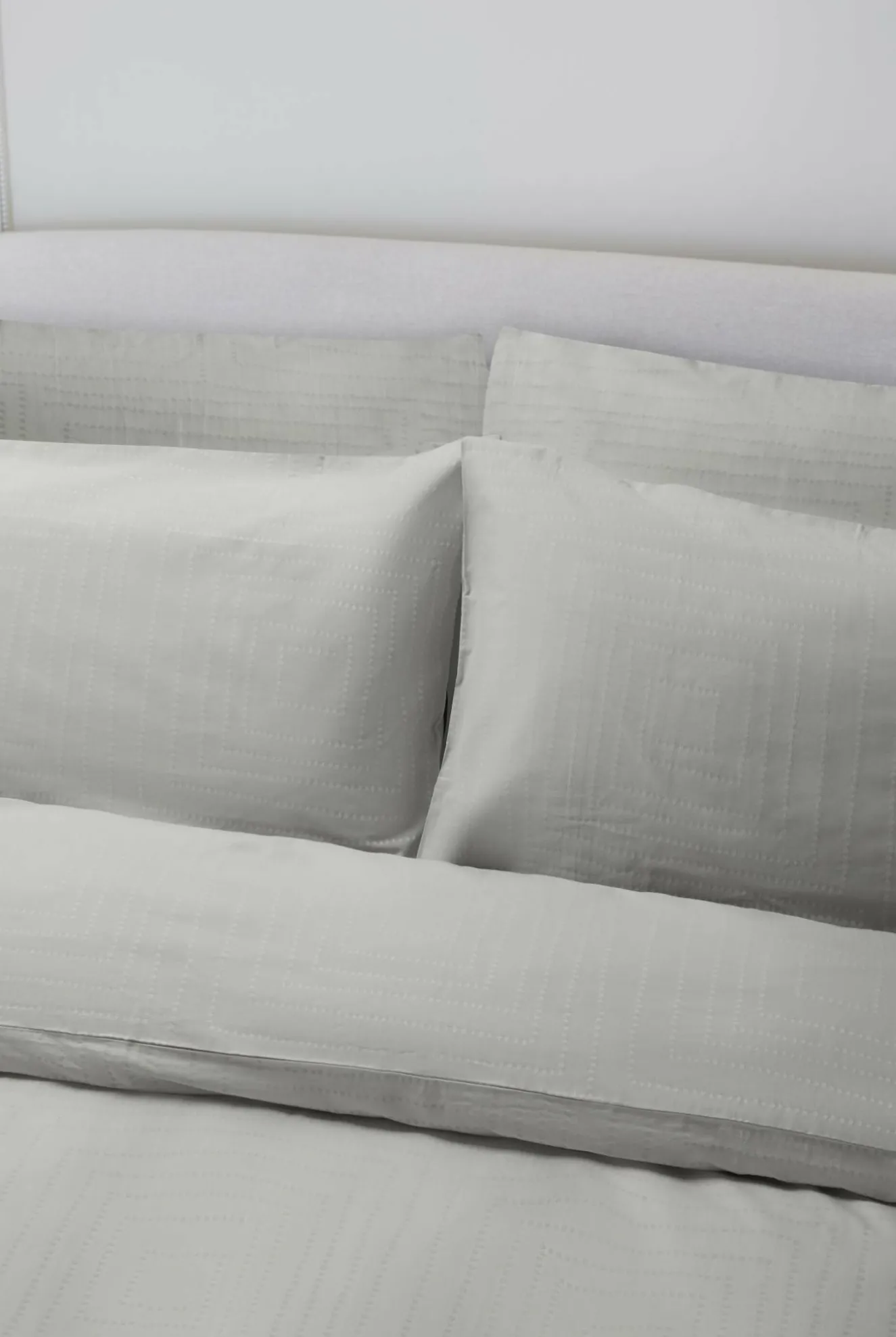 Jasper Conran Dot To Dot Jacquard Duvet Set Outlet